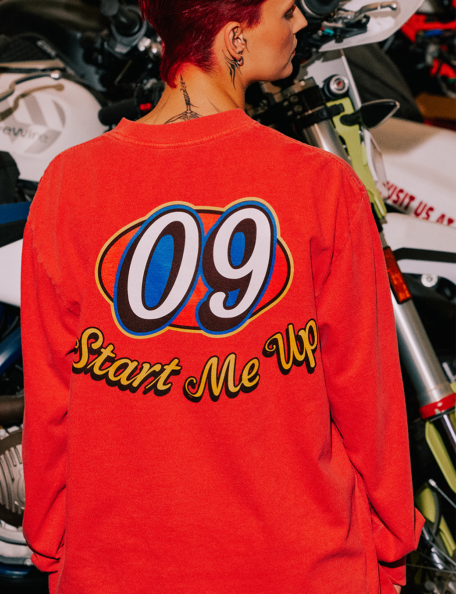 Racer Start Me Up Longsleeve T-shirt Model Back