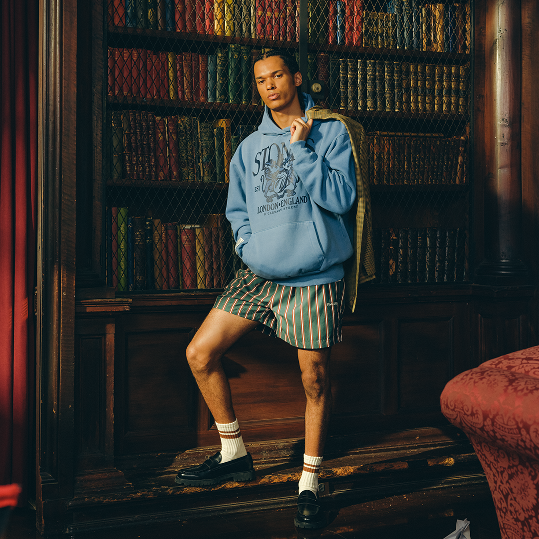 Stones '62 Blue Crest Hoodie Model